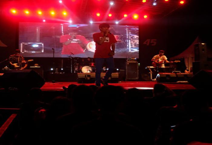 Sheila On 7 Konser di Seven Dream City
