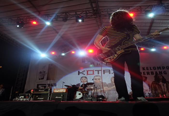 Kelompok Penerbang Roket “Nge-Rock” di Seven Dream City 