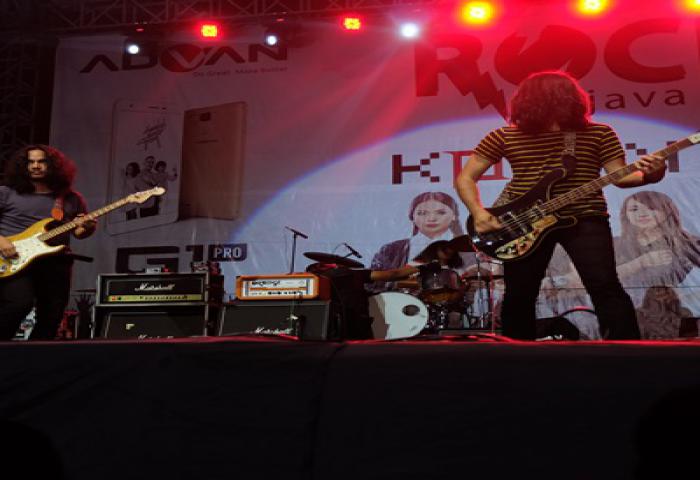 Kelompok Penerbang Roket “Nge-Rock” di Seven Dream City 