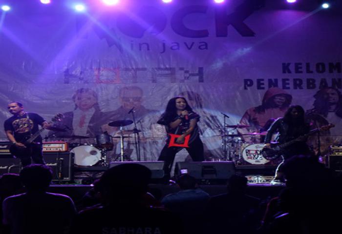 Kotak Pentas di Jember