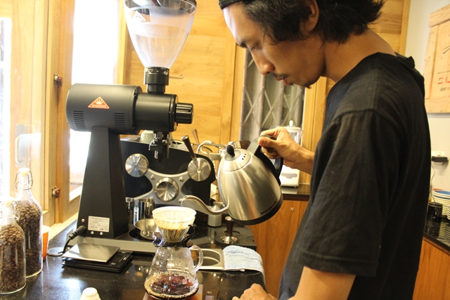 Singgah Kecil di Kopi Ketjil