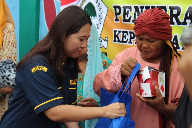 Kartini AMPI Gelar Bakti Sosial