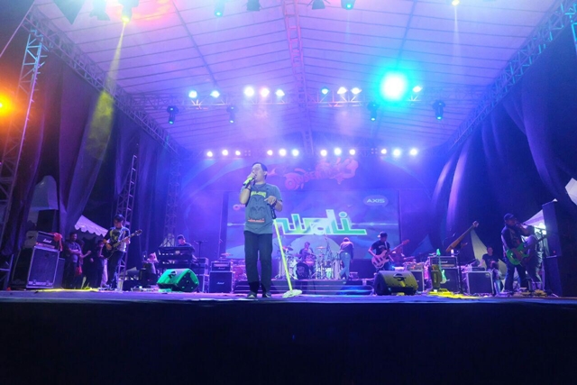 WALI Konser di Seven Dream City
