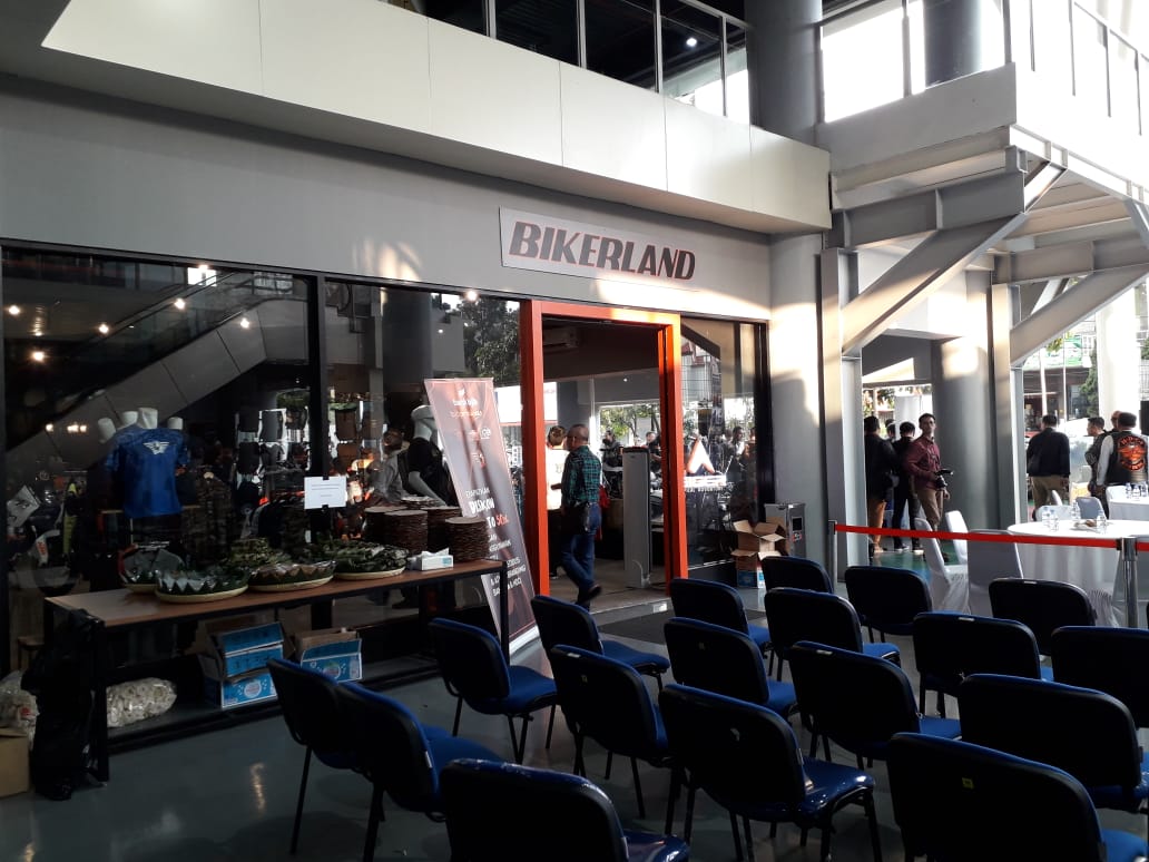 Halal Bihalal HDCI & Konferensi Pers VHDEI--Indonesia Heritage Motorcycles 2018