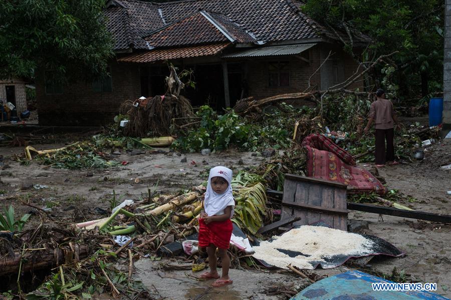 Tsunami di Selat Sunda