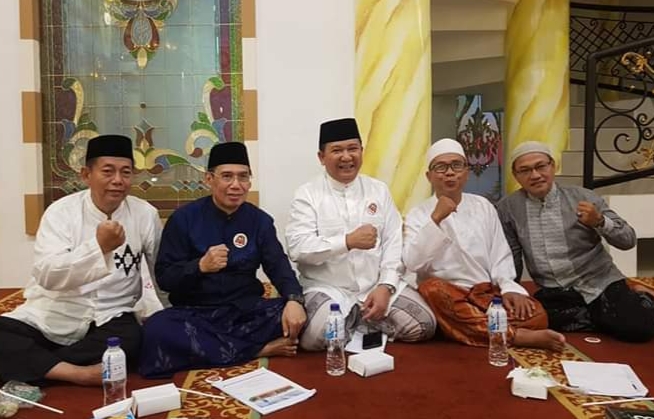 H Hendy Siswanto Hadiri Rapat Takmir di Masjid Roudhotul Muchlisin