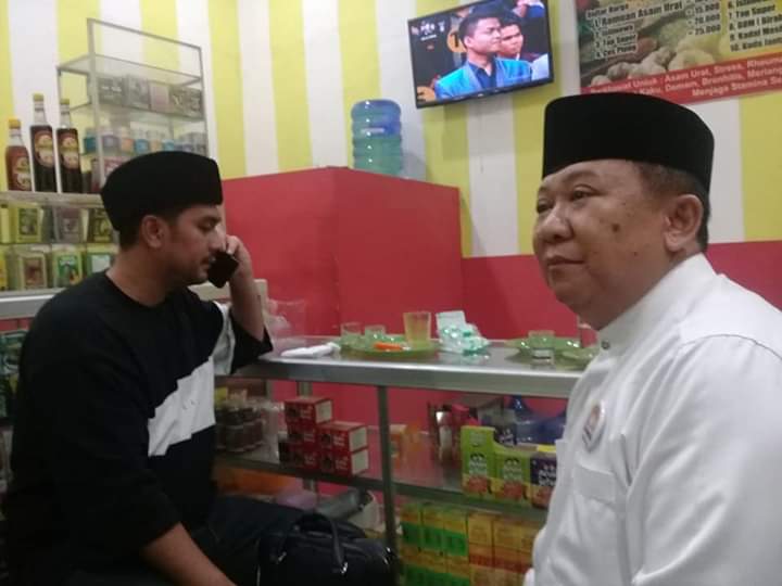 Hendy Siswanto Menyapa dan Bersosialisasi dengan Warga