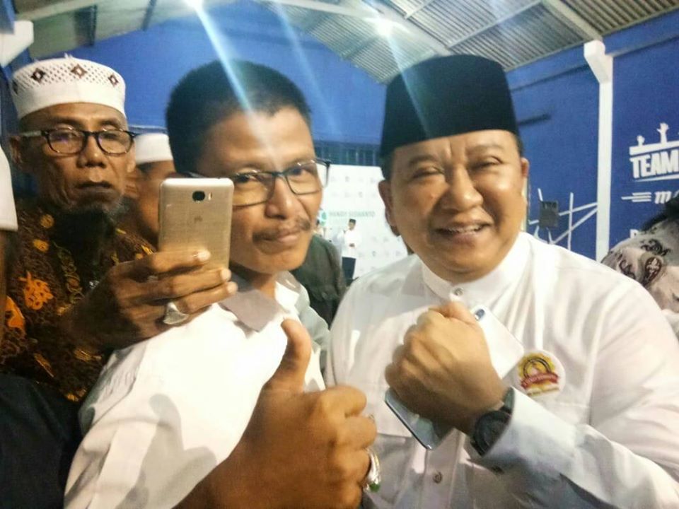 Pertemuan Masyarakat dan Relawan Bakal Calon Bupati Hendy Siswanto