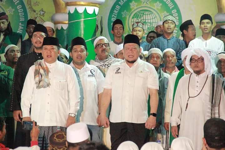 Manaqib dan Dzikir Akbar Bersama Pondok Pesantren Al Qodiri Jember