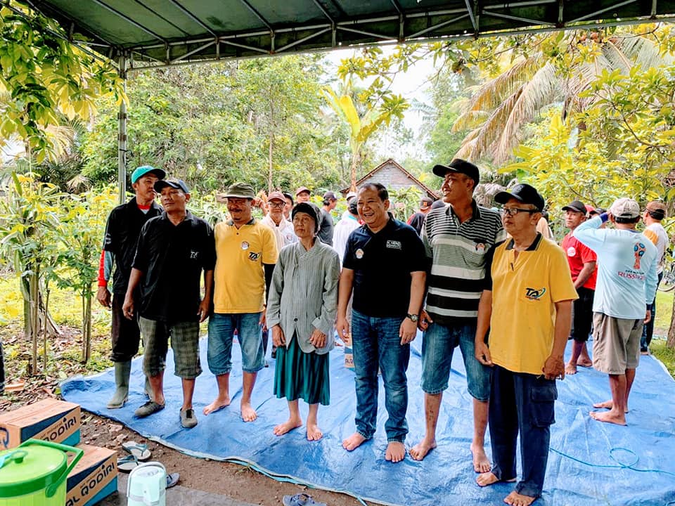 Kebersamaan Hendy Siswanto Bersama Masyarakat Umbulrejo, Jember