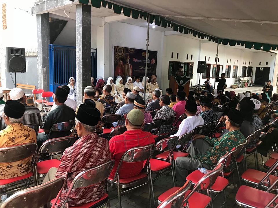 H Hendy Siswanto Berbagi dengan Para Pembuka Pintu Surga