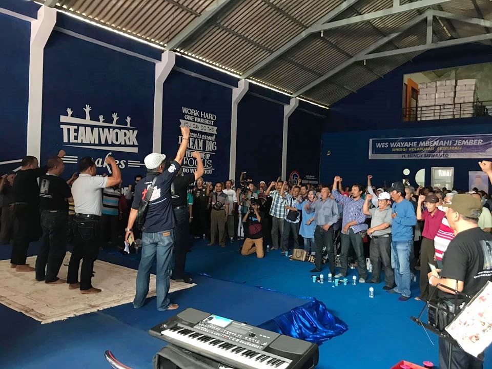 Dukungan Untuk Bakal Calon Bupati Jember H Hendy Siswanto Mengalir Deras