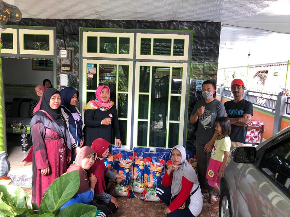 Berbagi dengan Warga Desa Keting di Jember