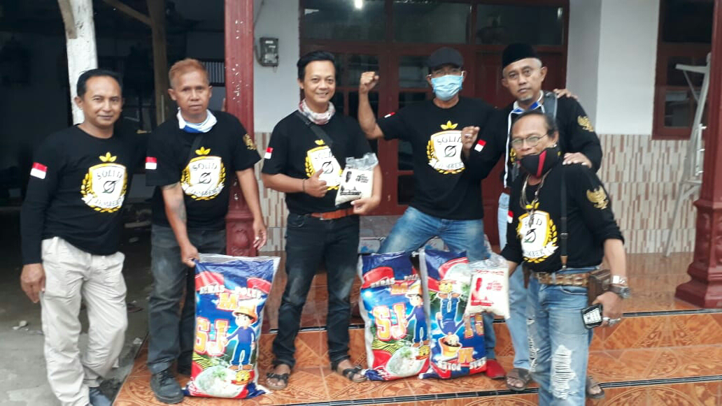 Relawan H Hendy Siswanto Berikan Santunan Paket Beras