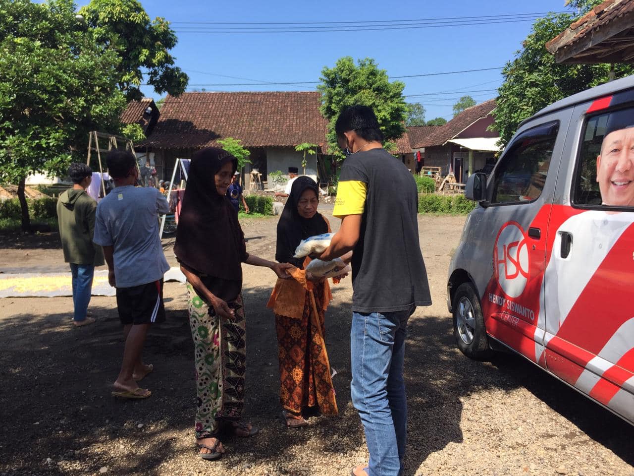 Tim HSC Kembali Lakukan Kegiatan Sosial, Sekarang di Wilayah Antirogo dan Wirowongso