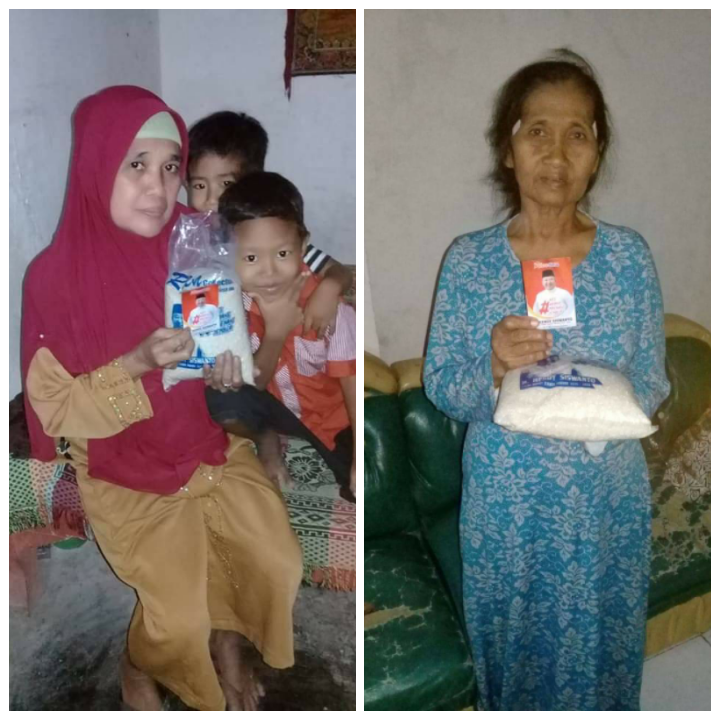 Warga Desa Jatiroto Jember Menerima Paket Beras dari H Hendy Siswanto