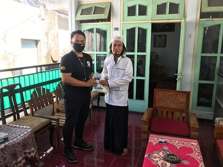 Bagikan Paket Beras, 22 Masjid dan Mushala di Mayang dan Mumbulsari Dikunjungi Tim HSC