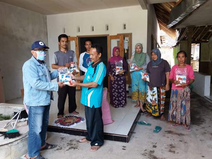 Bagikan Paket Beras, 22 Masjid dan Mushala di Mayang dan Mumbulsari Dikunjungi Tim HSC