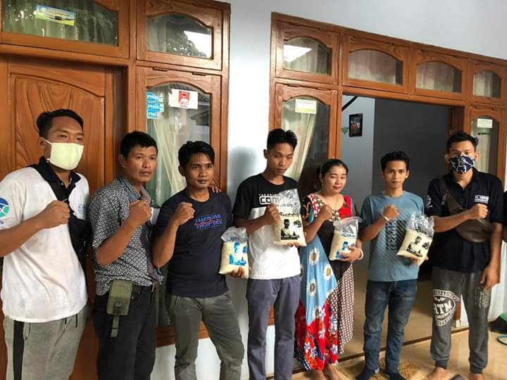 Tim Hendy Siswanto Center Lakukan Kegiatan Sosial di Sukowono 