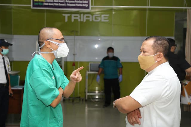 Bacabup Jember Hendy Siswanto Semangati Tim Medis di RSUD dr Soebandi