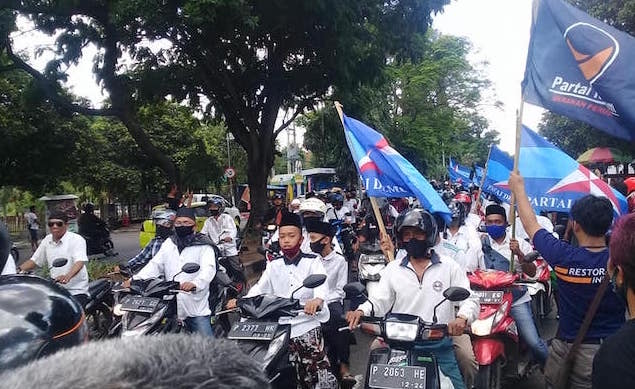 Paslon Bupati-Wakil Bupati H Hendy Siswanto-Gus Firjaun Daftar ke KPUD Jember