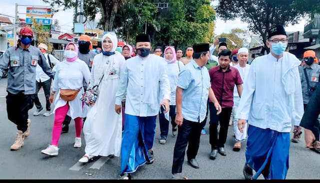 Paslon Bupati-Wakil Bupati H Hendy Siswanto-Gus Firjaun Daftar ke KPUD Jember