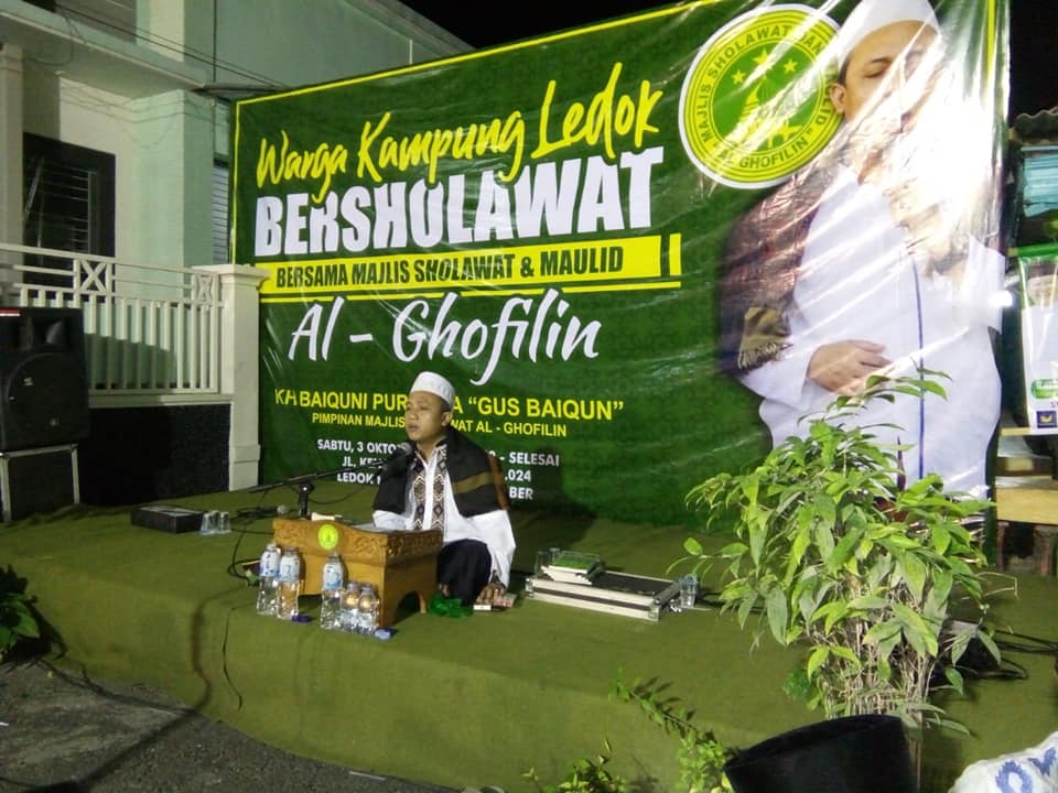 Warga Kampung Ledok Bersholawat Bersama Majlis Sholawat & Maulid Al Ghofilin