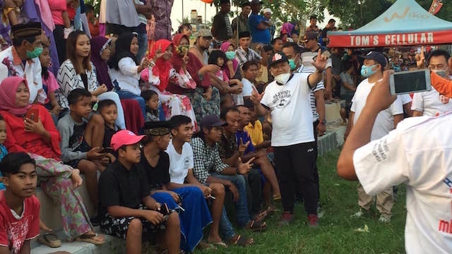 Warga Karang Paiton, Ledokombo Sambut Antusias Cabup Nomor Urut 2, Haji Hendy Siswanto