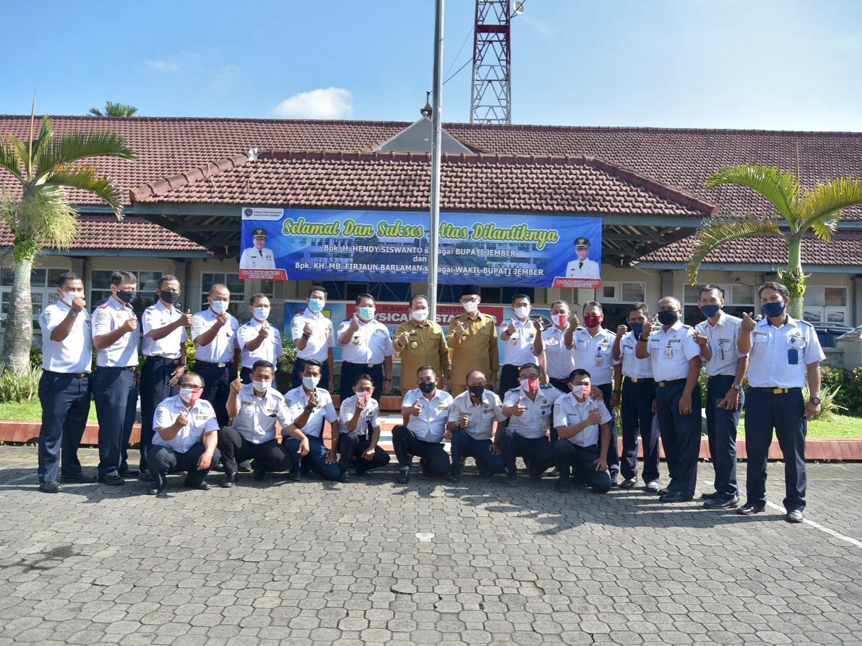 Bupati Hendy Siswanto & Wabup Firjaun Barlaman ke Dinas Perhubungan Jember