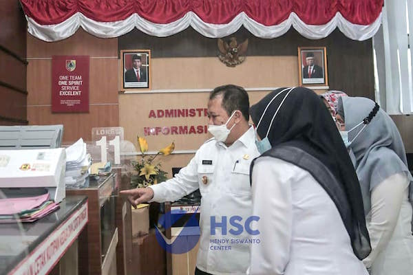 Di Disdukcapil Jember, Bupati & Wabup: Kita Berikan Hak Warga Urus KTP, KK & Surat Lainnya Cepat, Praktis & Efektif