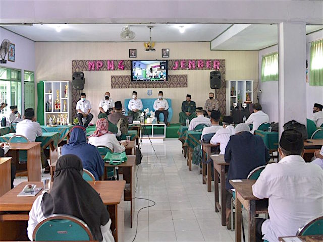 Wabup Jember Firjaun Barlaman di Peringatan Isra Mi'raj Bersama MGMP PAI