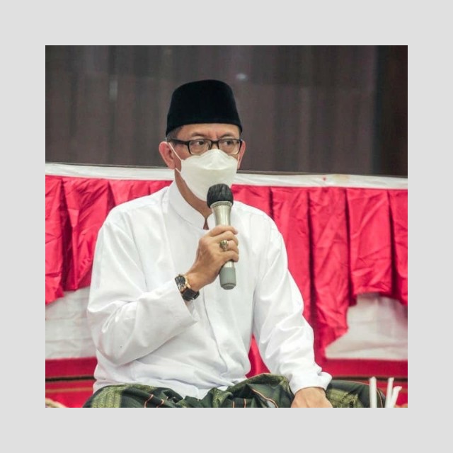 Wabup Jember MB Firjaun Barlaman Hadiri Penutupan Pengajian Kitab Hikam di Pendopo Wahyawibawagraha