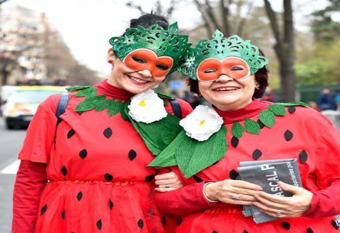Keseruan Paris Carnival 2017