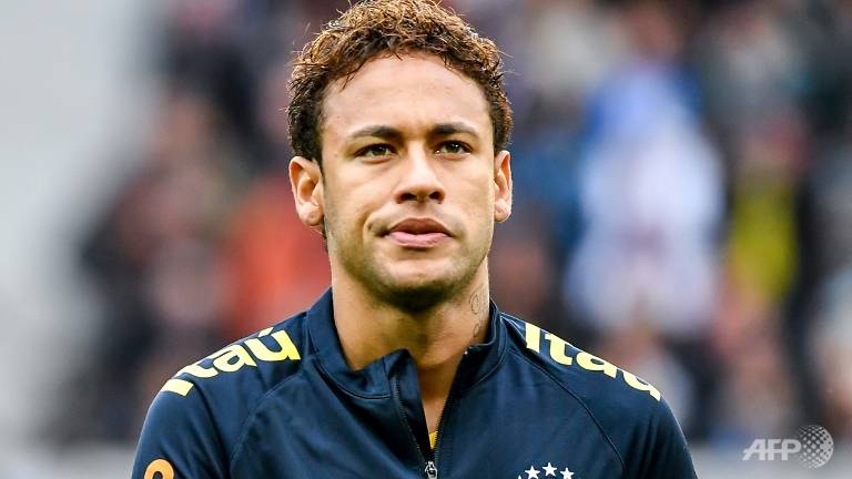 Neymar Jalani Operasi di Brasil Akhir Pekan Ini
