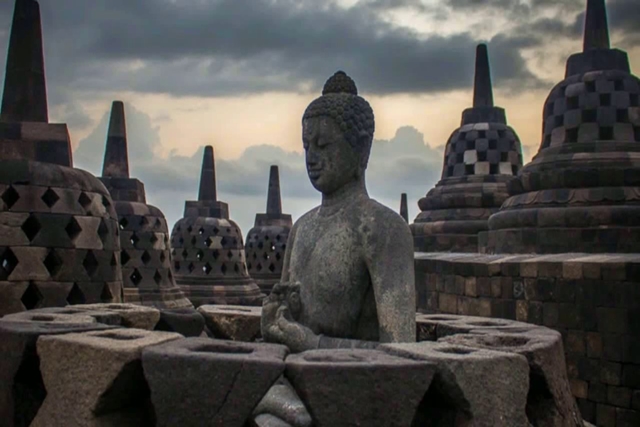 Vivo Akan Luncurkan V9 di Candi Borobudur