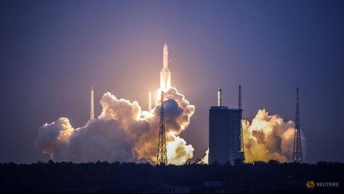 China Luncurkan Satelit Untuk Eksplorasi Sisi Gelap Bulan