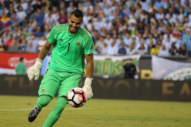 Kiper Argentina Romero Akan absen di Piala Dunia