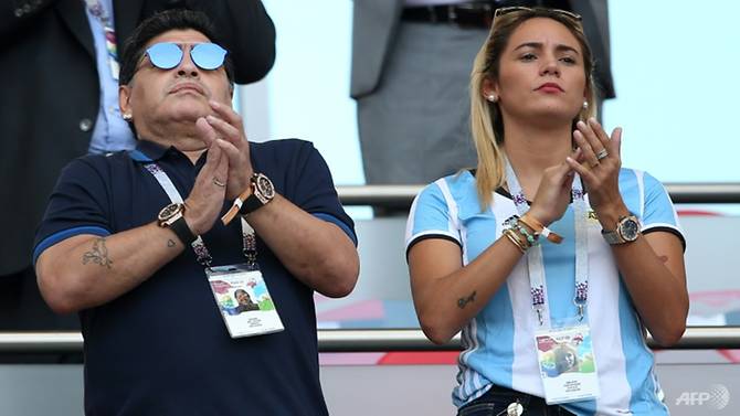 Maradona Rela Latih Argentina Secara Gratis