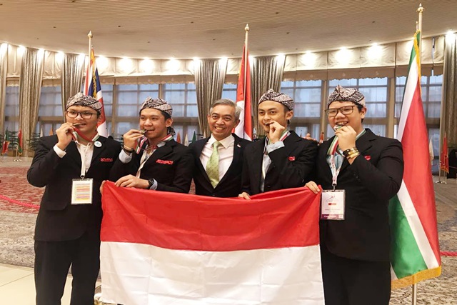 Indonesia Berhasil Raih Pulang 4 Medali Perak di Olimpiade Biologi Tingkat Internasional di Iran
