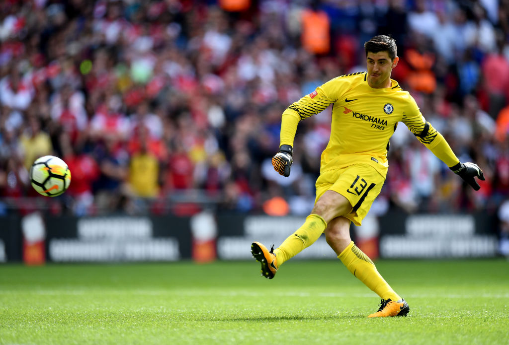 Ingin Bersama Keluarga, Courtois Mau Pindah ke Spanyol