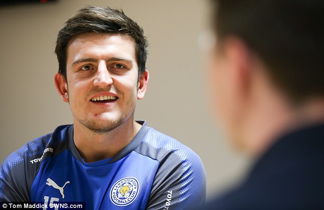 Tanding Lawan Huddersfield, Puel Ingin Istirahatkan Maguire