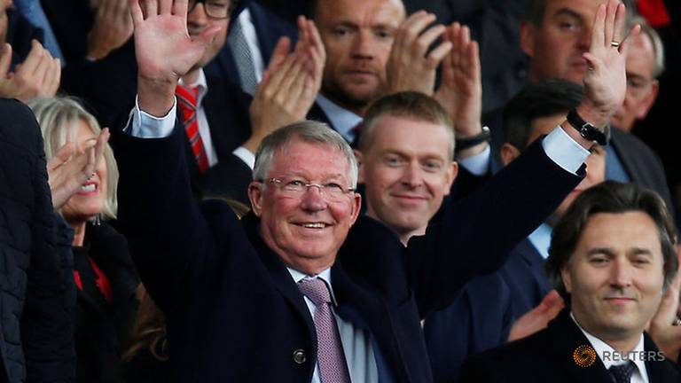 Ferguson Kembali ke Old Trafford Kali Pertama Sejak Operasi