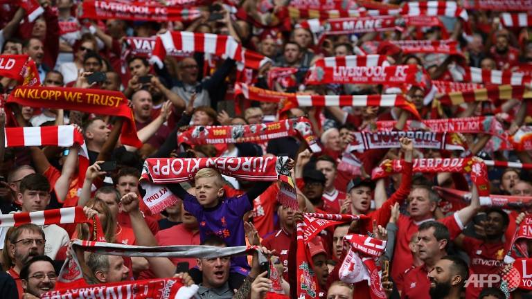 Fans Liverpool Cedera Setelah Diserang di Napoli