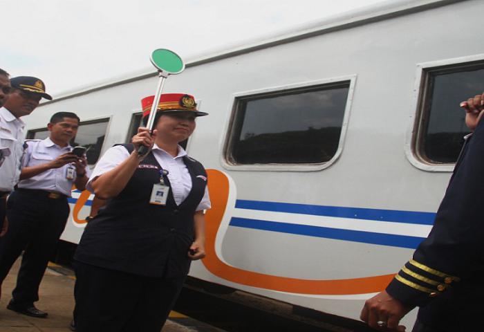 Jelang Long Weekend, PT KAI Siapkan 10 KA Tambahan