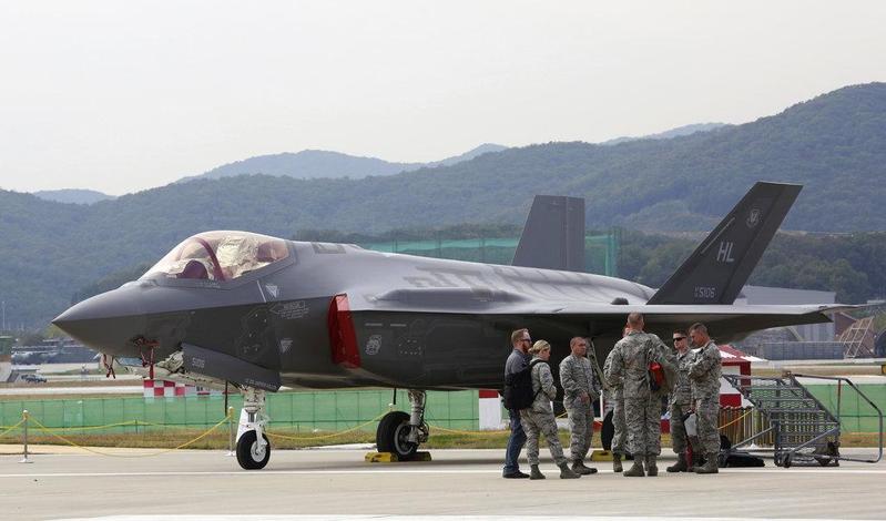 Pentagon Kandangkan Pesawat Canggih F-35 Setelah kecelakaan