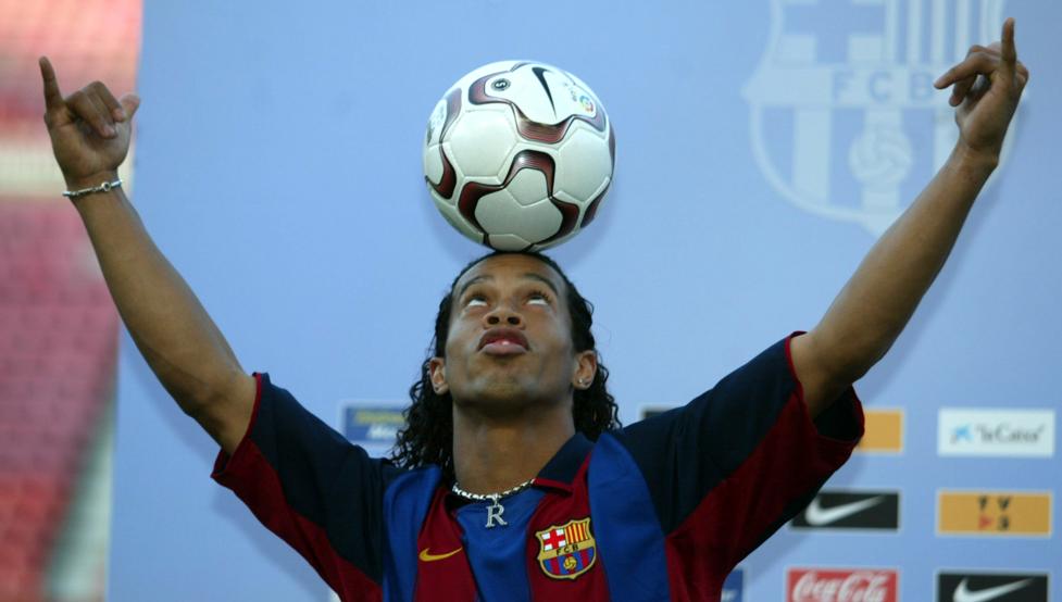 Bangun Tempat Mancing, Paspor Ronaldinho Disita