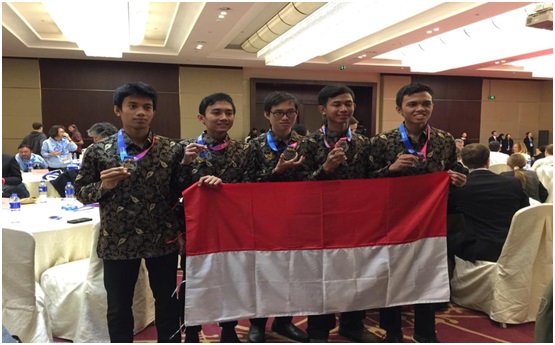 Pelajar Indonesia Raih Emas di Olimpiade Astronomi dan Astrofisika di Beijing