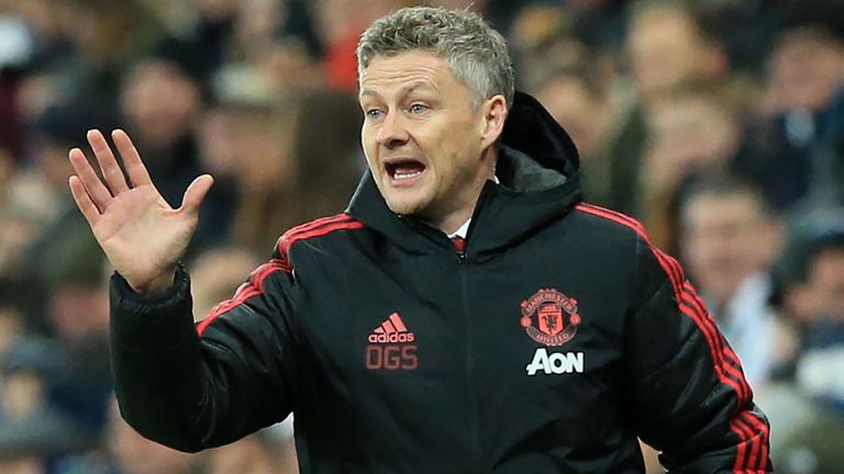 Solskjaer Belum Bicara Soal Masa Depannya di MU