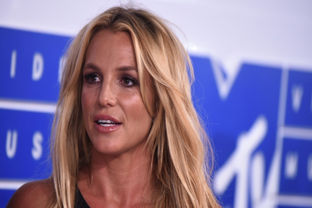 Britney Spears Umumkan Pensiun Sementara Untuk Merawat Ayahnya