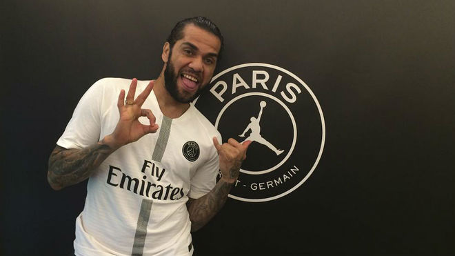 Dani Alves Bertekad Tampil di Piala Dunia Saat Usianya 39 Tahun
